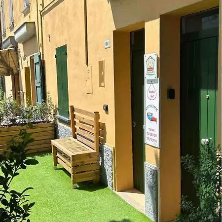 Corticella 2 Apartment Bologna